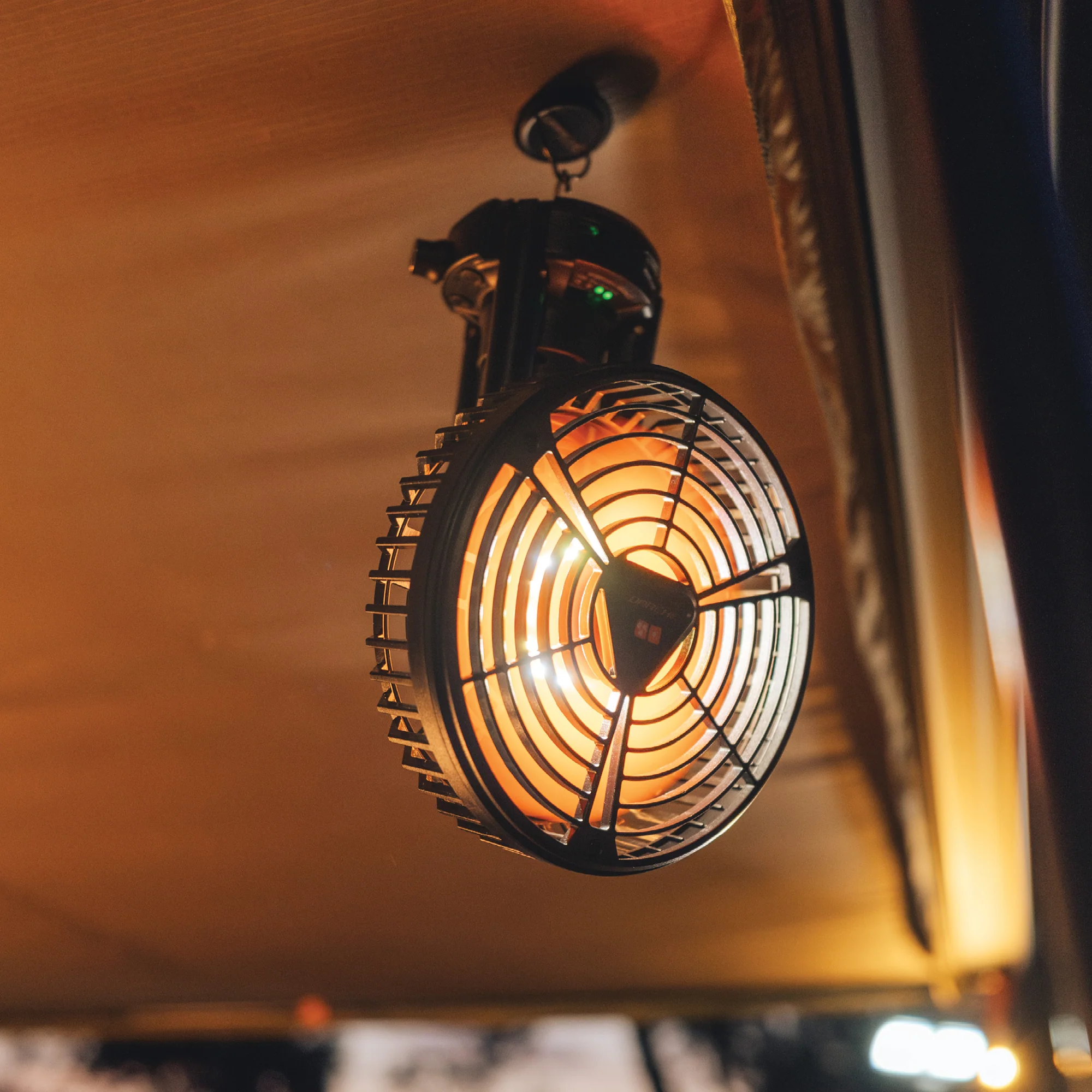 2 IN 1 FAN AND LIGHT - Image 4