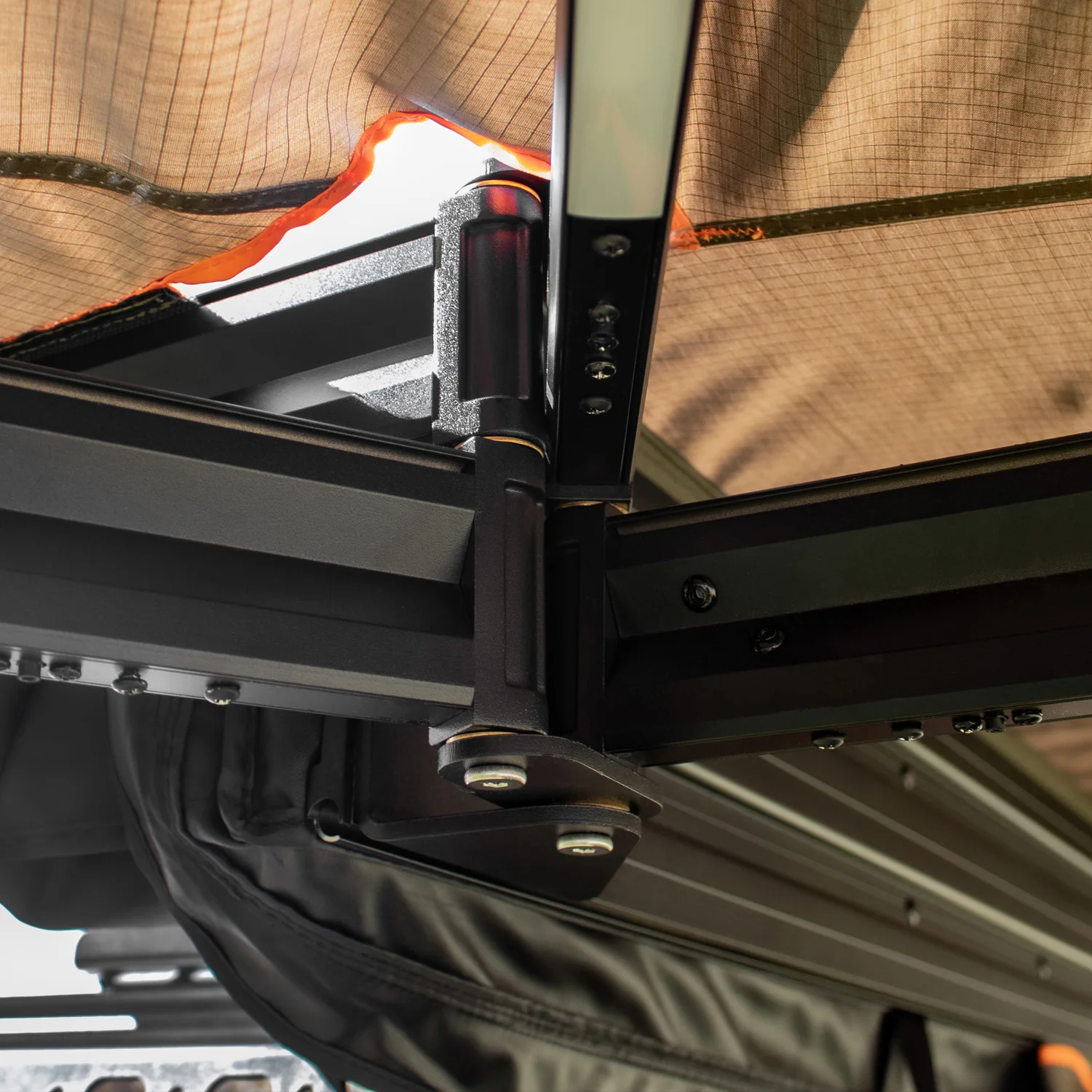 270 FREESTANDING LED AWNING R - Image 5
