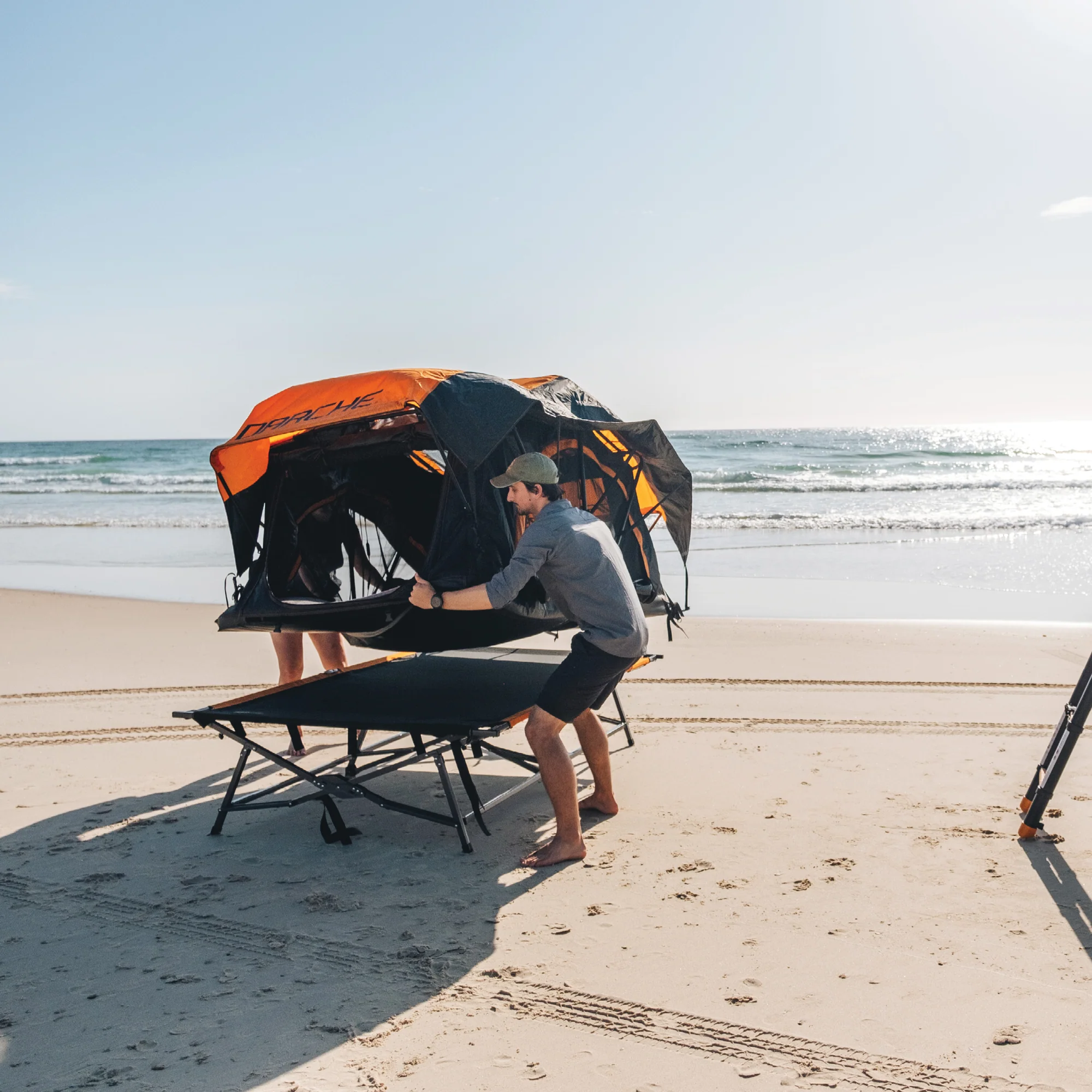 DETACHABLE ROOF TOP TENT - Image 9
