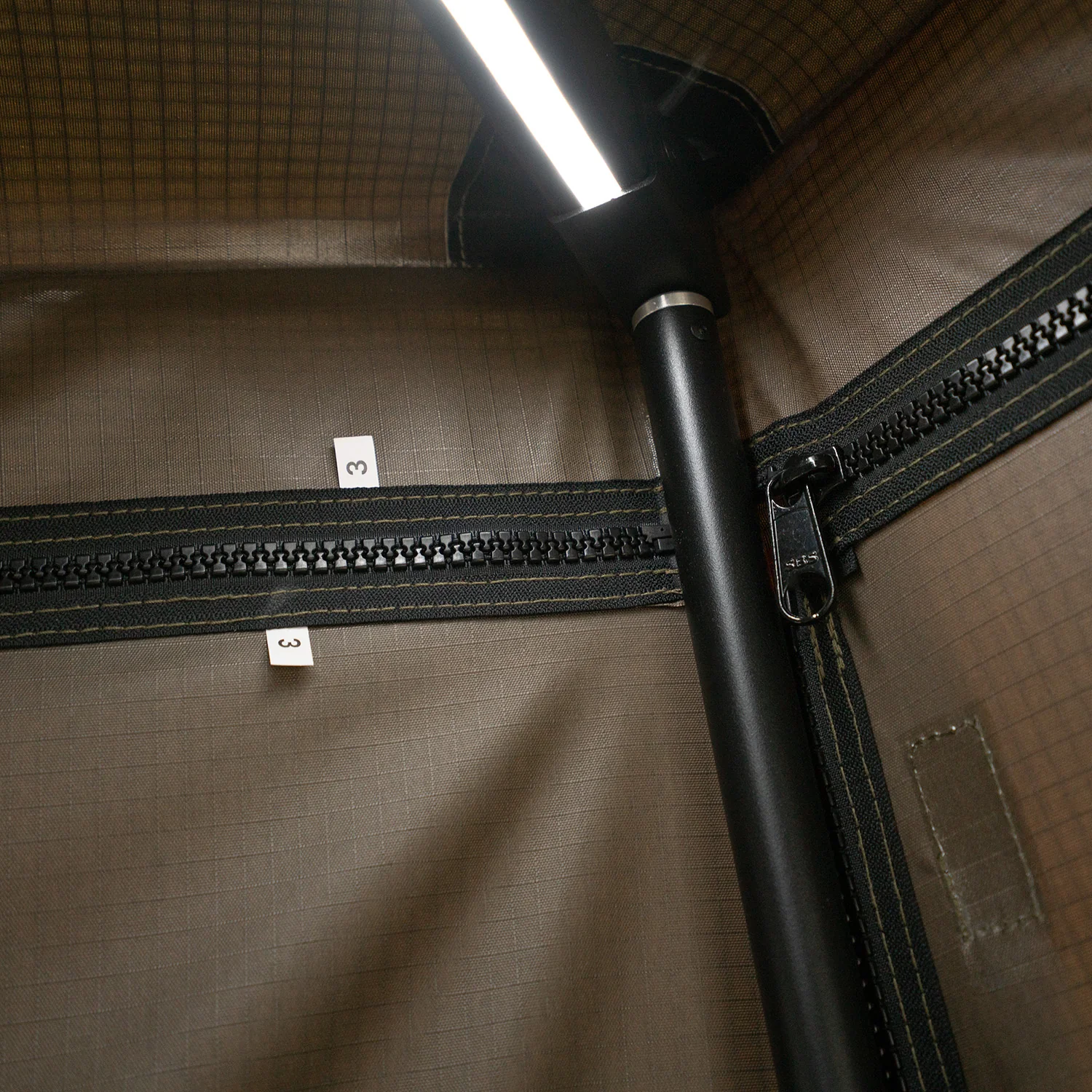 HARDSHELL 270 AWNING WALL SET - Image 12