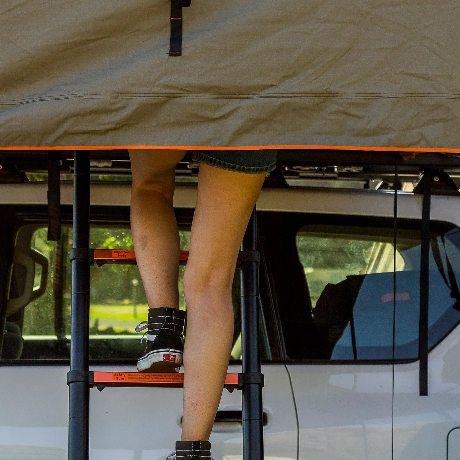 HI-VIEW 1600 ROOF TOP TENT - Image 12