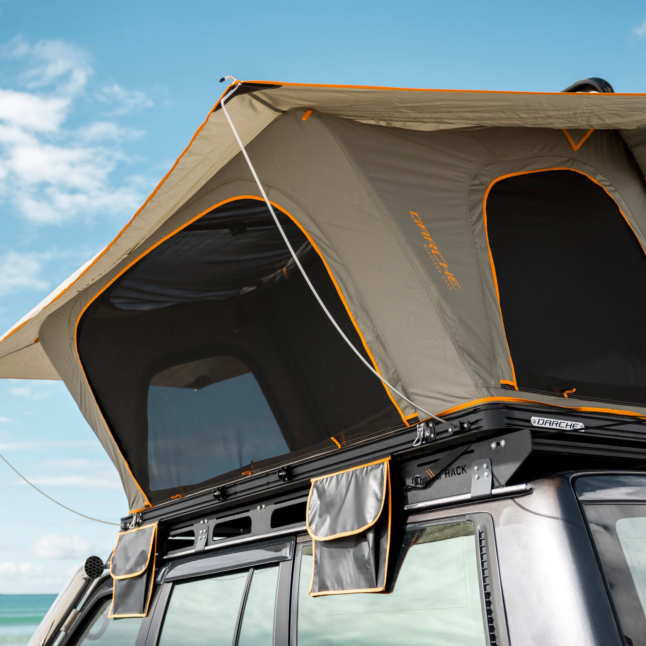 HIGHLAND 1300  ROOF TOP TENT - Image 4