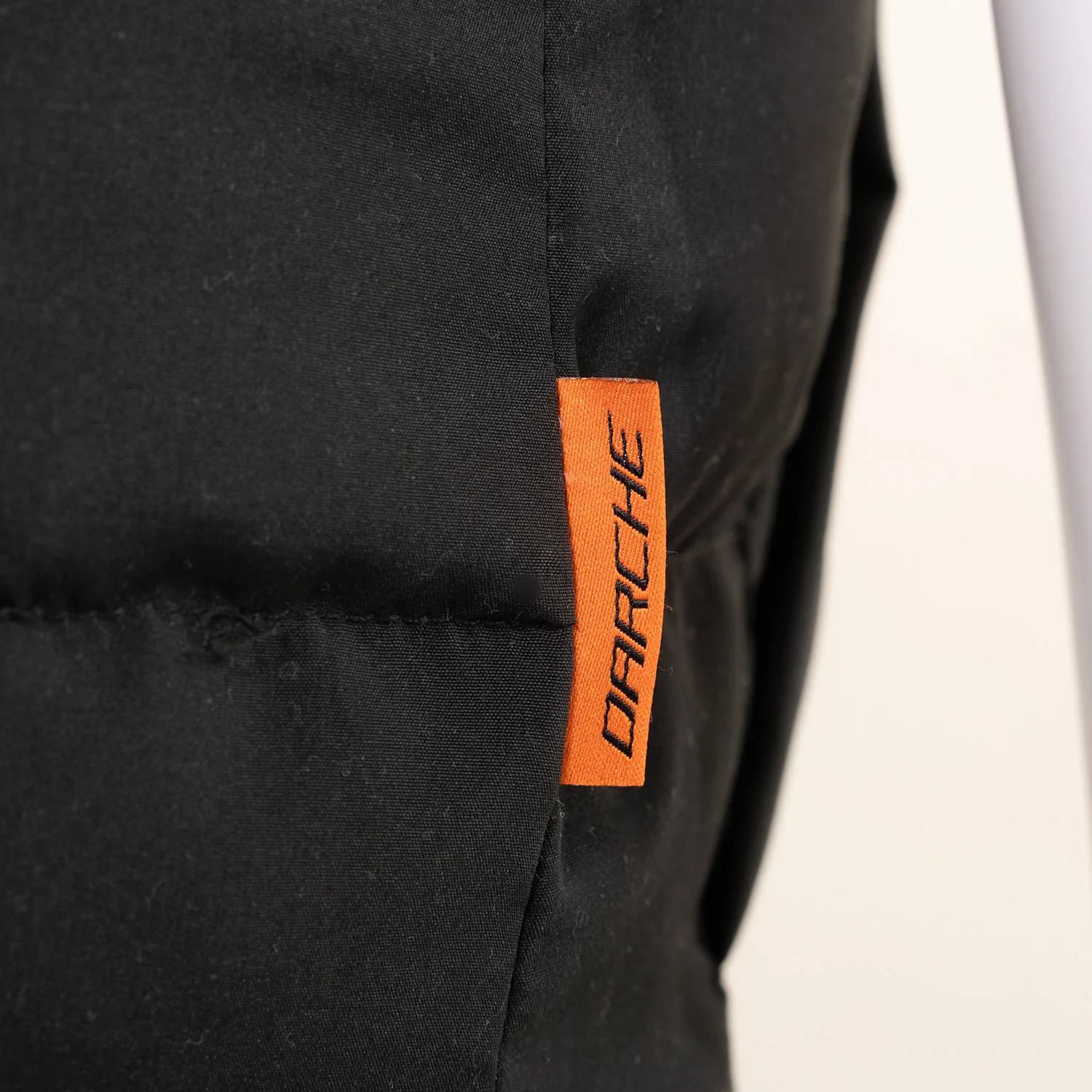 PUFFER VEST - Image 11