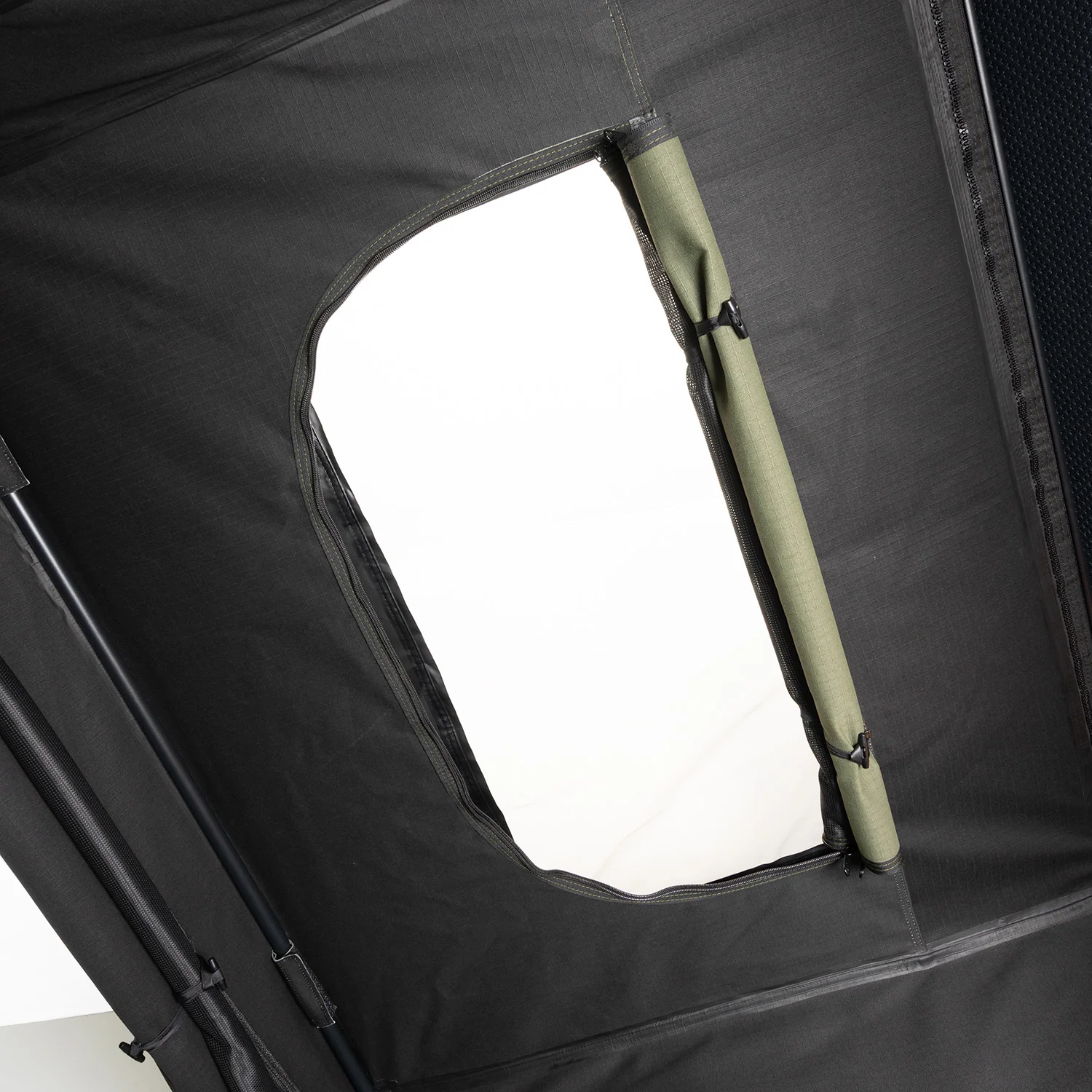 SOLAR ROOF TOP TENT - Image 15