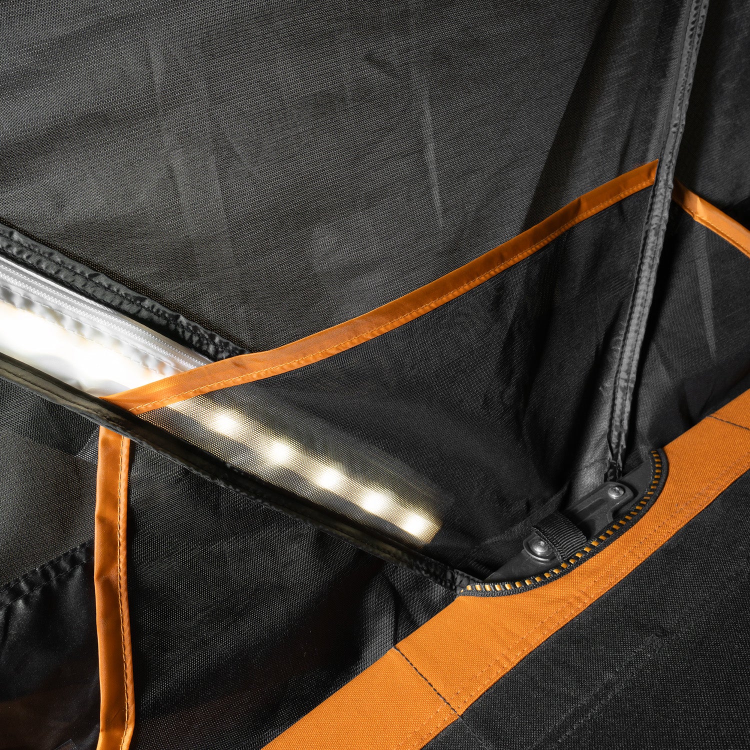 XL DOUBLE STRETCHER TENT - Image 12